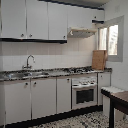 Feel Welcome Barcelona Apartment กอร์เนยา เดอ ลูเบรอกาต ภายนอก รูปภาพ